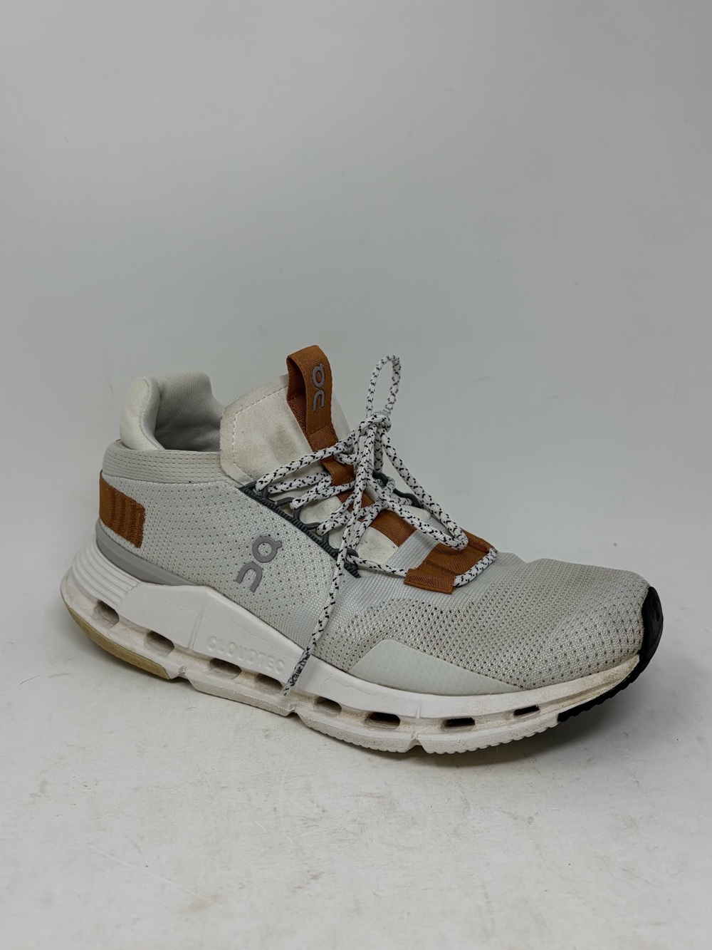 On Running On Cloud Cloudnova Sneaker Size 6.5 Women’s